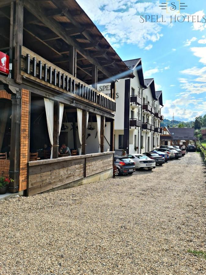 Spell Hotels Capatineni-Paminteni Extérieur photo